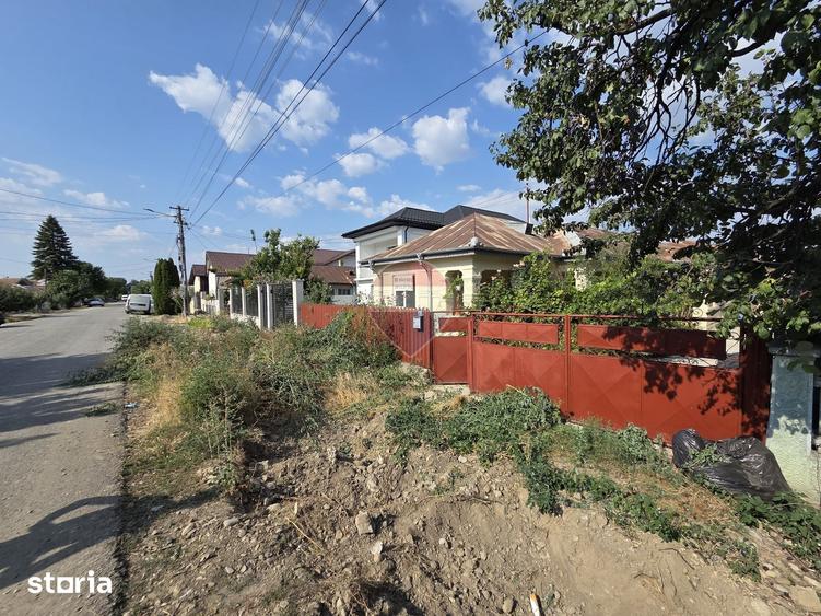 Casă cu 4 camere cu Teren 1155 Mp în Milcovul