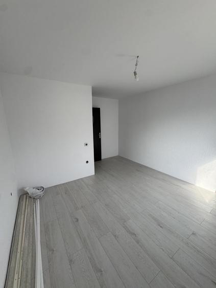 Casă individuală cu 5 camere cu Teren 900 Mp în Palanca