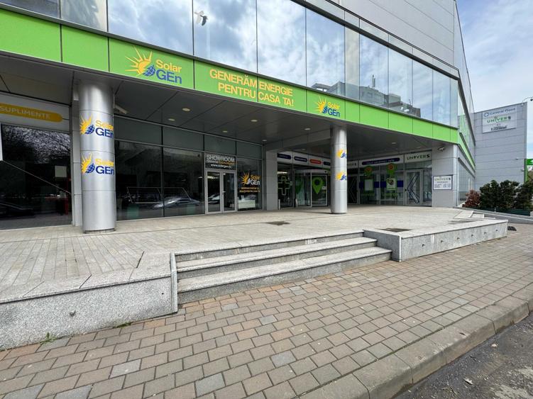 Spațiu comercial, de 85 mp, în Central