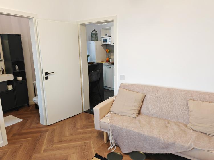 Apartament cu 2 camere semidecomandat în Ultracentral