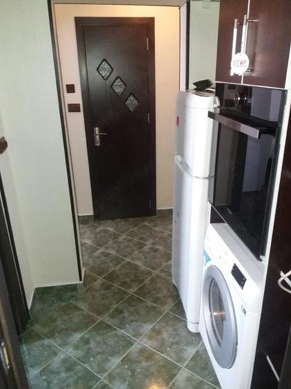 Apartament cu 2 camere decomandat în Tei