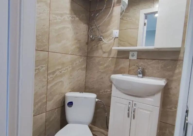 Se inchiriaza garsoniera in zona Racadau - 4