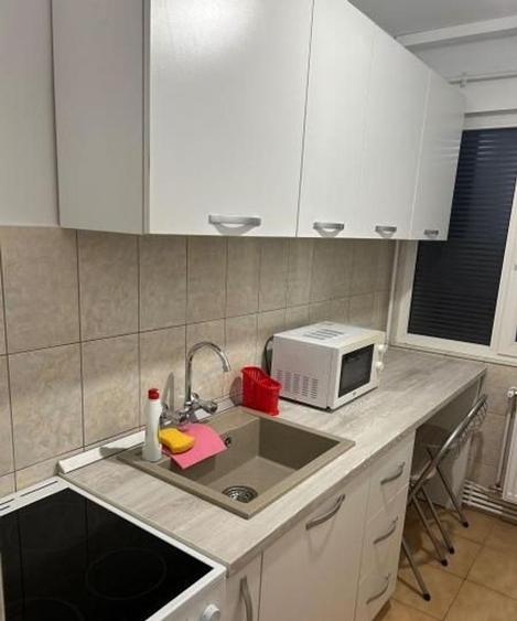 APARTAMENT 2 CAMERE SEMIDECOMANDAT CONFORT 2 ZONA CASA DE CULTURA - 1