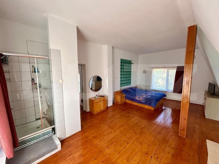 Casa moderna cu design deosebit,situata intr-o zona linistita. - 8