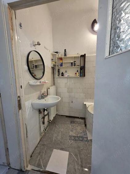 Apartament cu 2 camere curte comuna zona Lunei de vanzare - 1