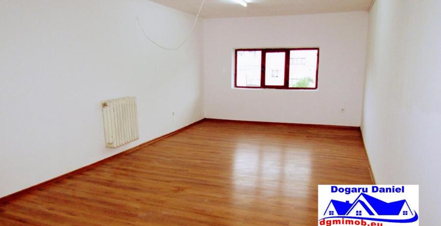 Full Shopping Center Deva, spatii comerciale de inchiriat - 6