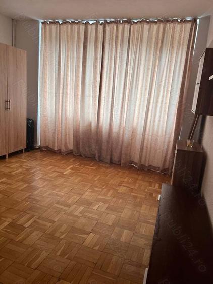 Inchiriez camera - 2