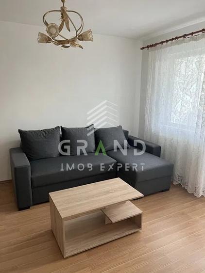 Apartament cu 3 camere semidecomandat, mobilat în Mănăștur