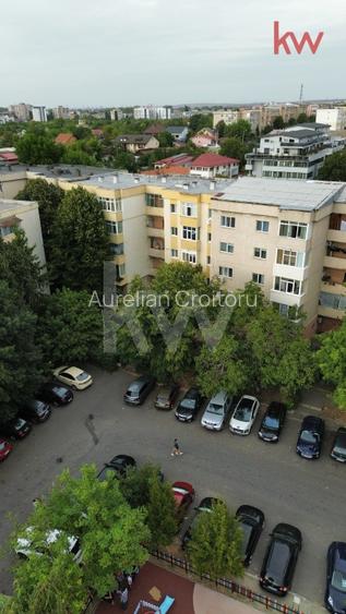Apartament 4 camere George Enescu, decomandat