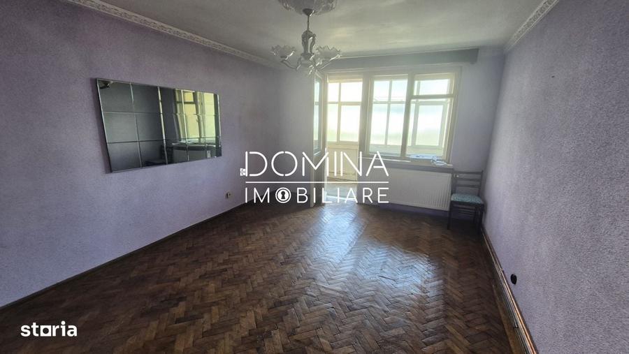 Apartament cu 3 camere decomandat în Central