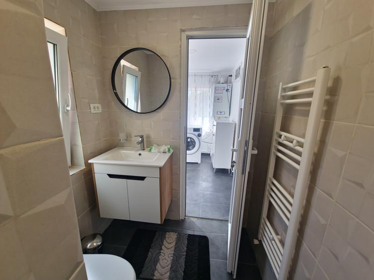 Casa individuala 3 camere foisor acoperit curte  km 4 - 12