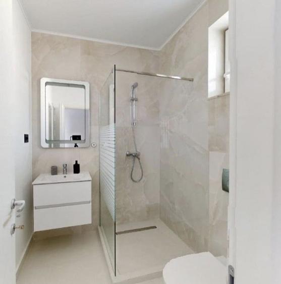 Casă individuală cu 5 camere cu Canalizare în Pipera