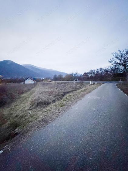 Parcele de teren intravilan (de 1031mp si de 1030mp) in Satul Vetel din Comuna Vetel, Jud. Hd... - 1