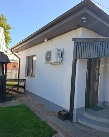 Casa in Cordun vand sau schimb cu apartament trei sau 4 camere centru - 1