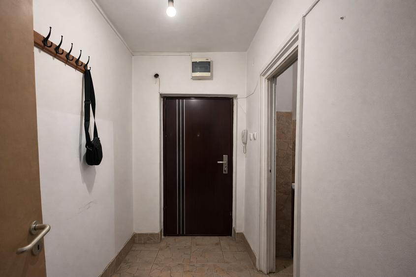 2 CAM> locatie centrala> 3 min Gara de Nord > bloc reabilitat> Mutare imediata - 7