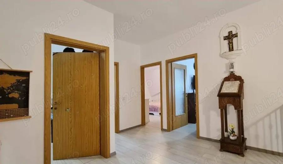 Casa moderna cu 5 camere ?i 4 bai, aproape de Poiana Bra?ov ! Craciun si pentru Anu NOU ! - 7