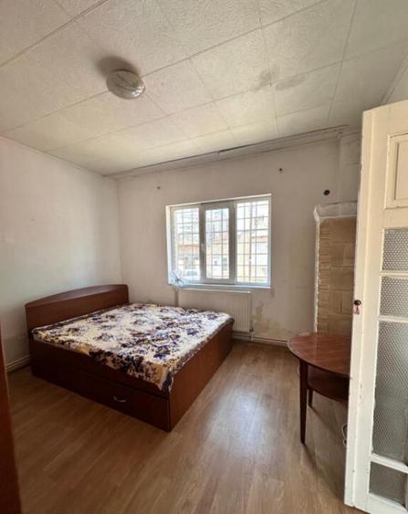 Proprietate 2 corpuri situata in zona Tomis I - 9