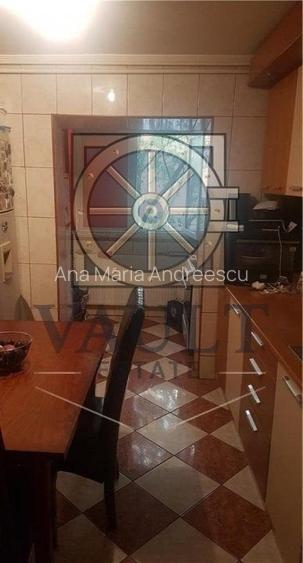 Apartament 4 camere decomandat Fizicienilor