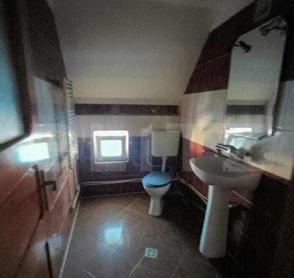 Casa cu 6 camere si garaj pretabil afacere zona Malu Rosu - 5