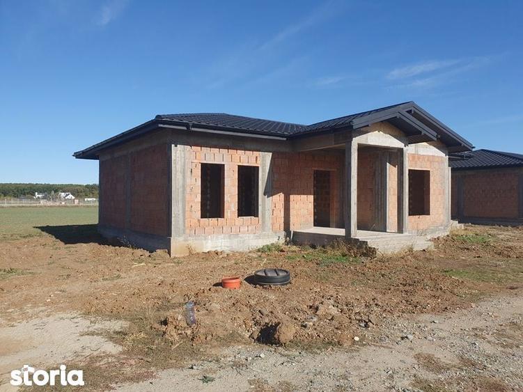 Vila Balotesti, padure,'la rosu',bransata la utilitati 99000 euro - 5