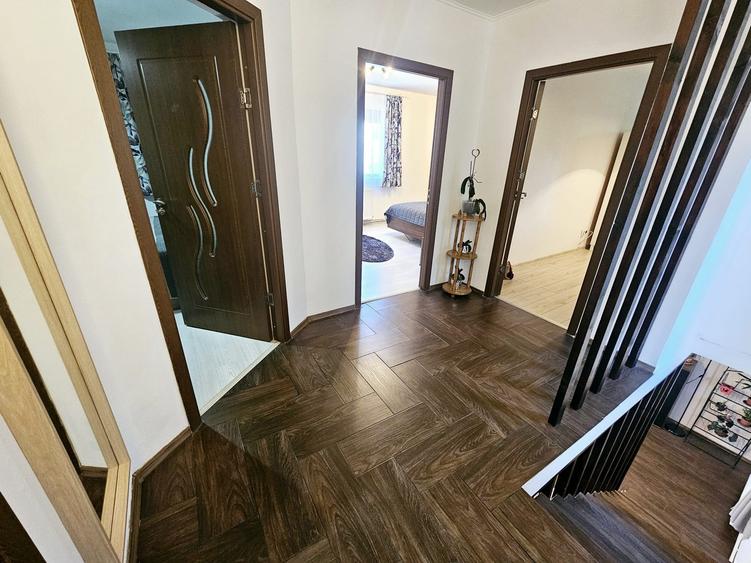 Casa Modernă, curte cu foișor-Mogoșoaia,  Șos. Bucuresti-Targoviste - 7