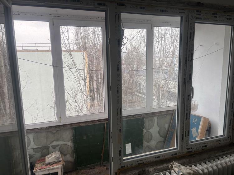 Vand apartament 3 camere cf 1 decomandat + boxa parter - 7