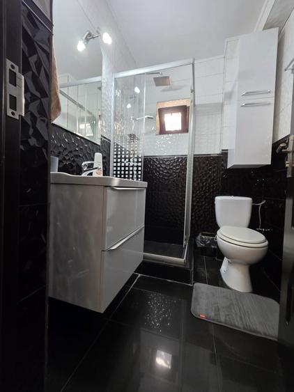 Vind Apartament-- Faleza Nord Pescarilor22(Particular) - 1