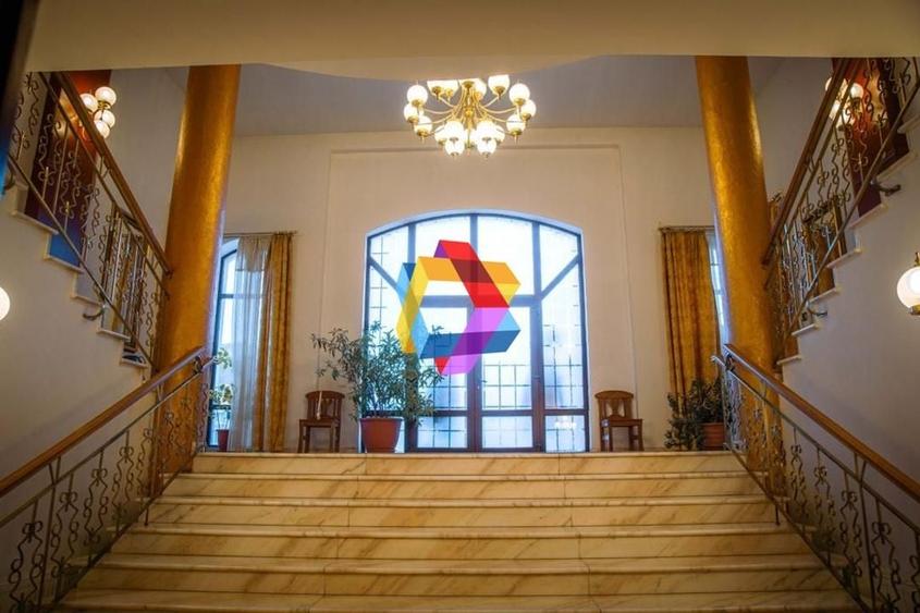 Conac cu piscina - 1810 mp - 3