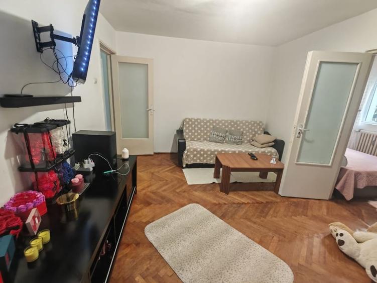 De vânzare apartament cu 2 camere, et 2, cartier Amzacea, poziționat Sud Est - 7