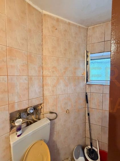Apartament 3 camere, situat in zona Dacia - 13