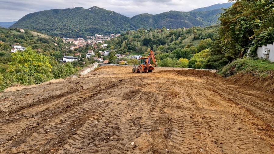 TEREN EXCEPTIONAL  CONSTRUCTII  VILA -DRUMUL DE POIANA - 6