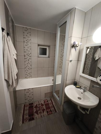 Faleza Nord -Apartament 3 Camere Decomandat - liber imediat! - 12