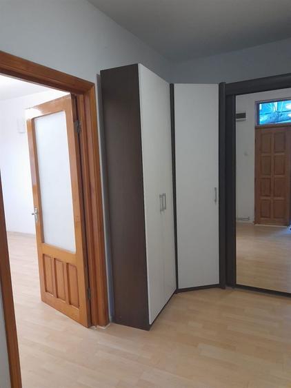 Casa 2 camere de inchiriat centrala proprie, Sector 2 - 3