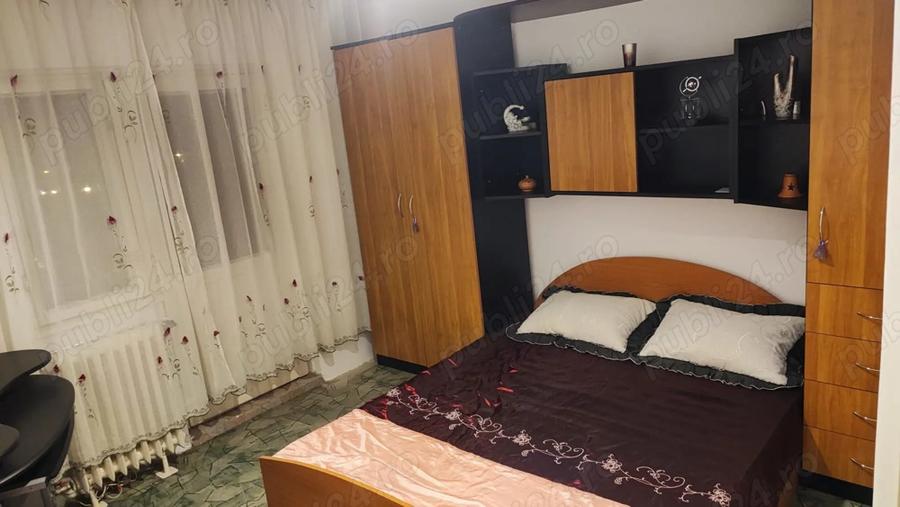 Inchiriez apartament 3 camere. Disponibil de la 1 Decembrie. - 1