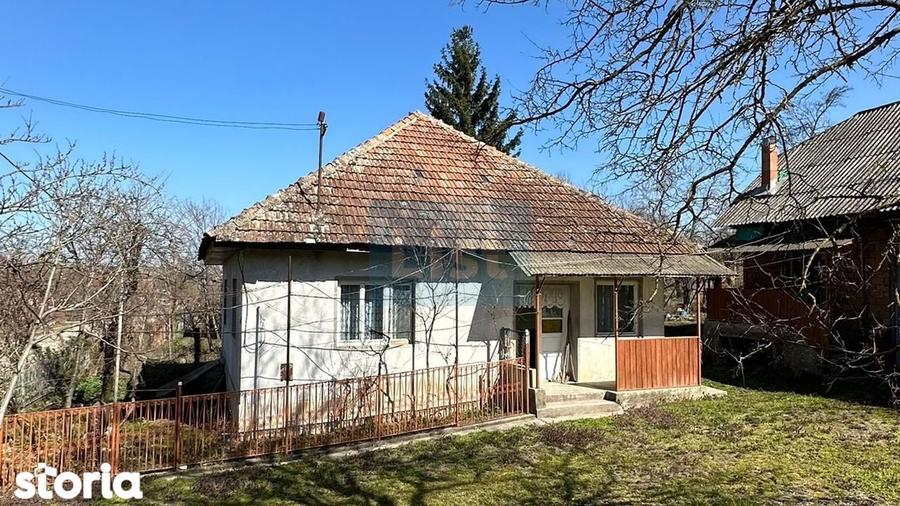 Casa din caramida cu anexa ?i teren 33 ari in Manau, Maramure? - 1