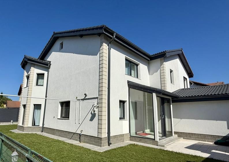 IANCU NICOLAE | COMPLEX REZIDENTIAL JOLIE VILLE | VILA RENOVATA - 3