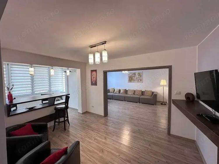 Apartament spa?ios de inchiriat 4 camere, 107 mp utili Ultracentral, Pia?a I.C. Bratianu, Tm - 18