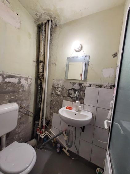 Năvodari - 3 camere decomandat - parter - cu iesire stradala - 80.000 Euro - 7
