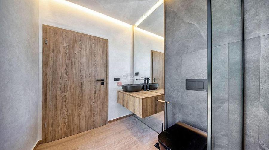 Casa Noua Ghimbav - 11