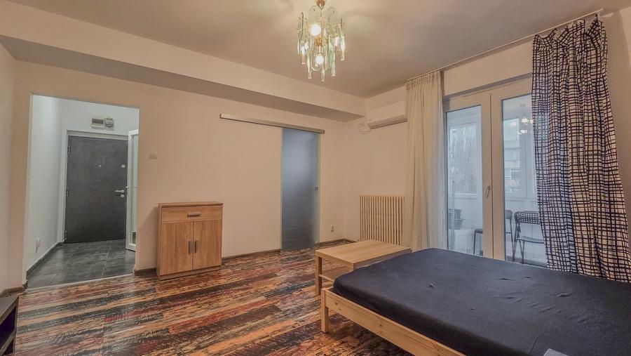 Garsonieră spațioasă de închiriat – Universitate | Str. Academiei - 2