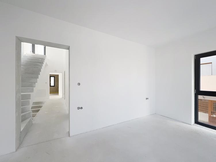 Casă cuplată -  5 camere, 3 bai, 195 mp, 2 parcari, aproape de Vivo! - 12