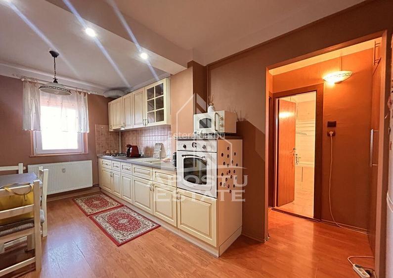 Apartament 2 camere complet renovat ?i mobilat zona Odob... Apartament 2 camere complet renovat ?i mobilat zona Odob...