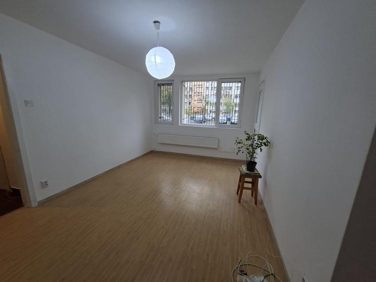 Obor,Mihai Bravu langa Primaria Sectorului 2 - 4