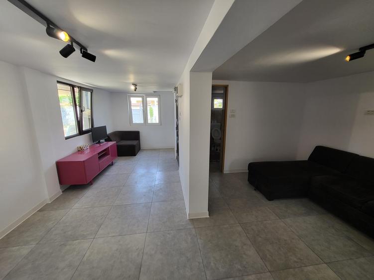Spatiu productie - imobil birouri - hala depozit - teren 1000mp - 14