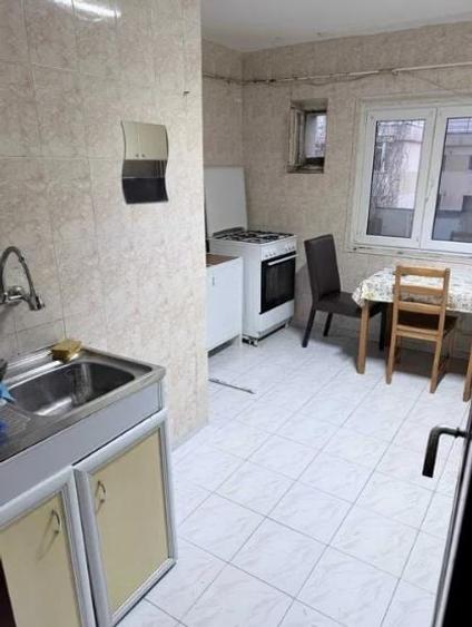 Colentina,Bloc 1986,2 BAI,2 BALCONE,Decomandat,Luminos,Spatios - 8