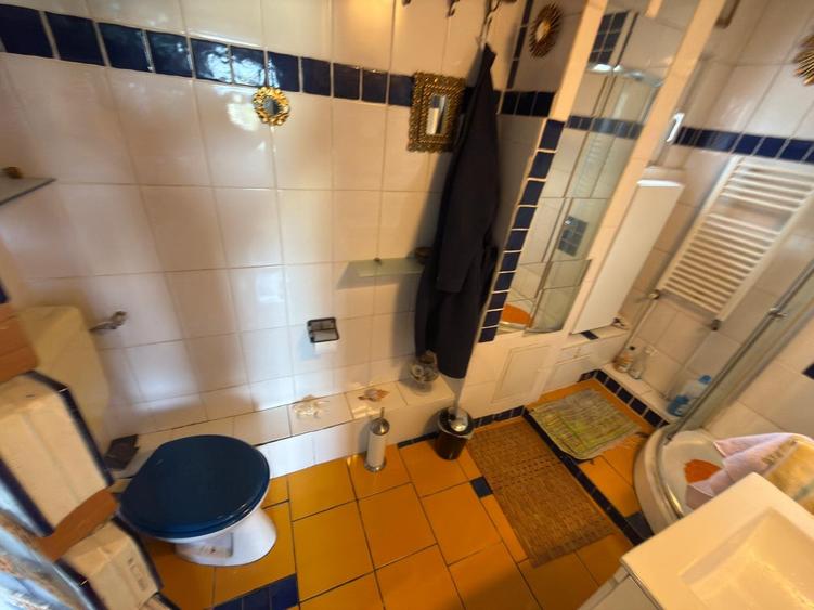 4 camere in blocul Scriitorilor, Piata Constitutiei, str. Apolodor nr. 13-15 - 8