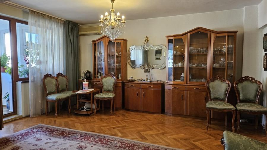 Unirii-Decebal stradal, 4 camere etaj 6, st- 115 mp - 5