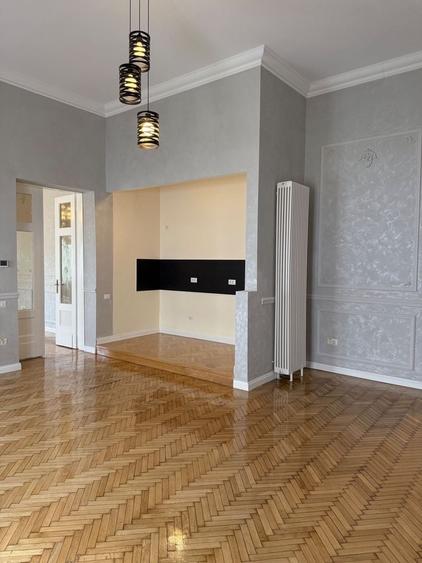Spațiu elegant de închiriat în clădire istorică Casa Steiner Miks - 6