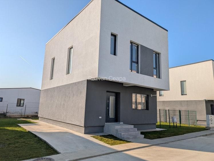 Casă individuală cu 4 camere în Tunari Casă individuală cu 4 camere în Tunari