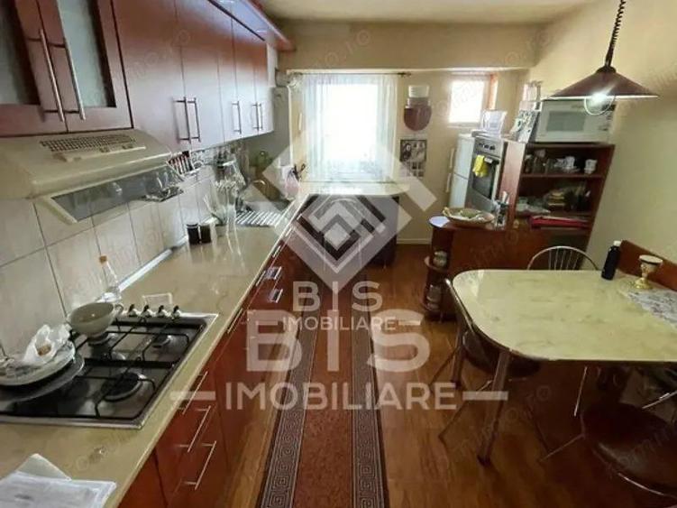 Apartament 3 camere - Zona Sens - 17